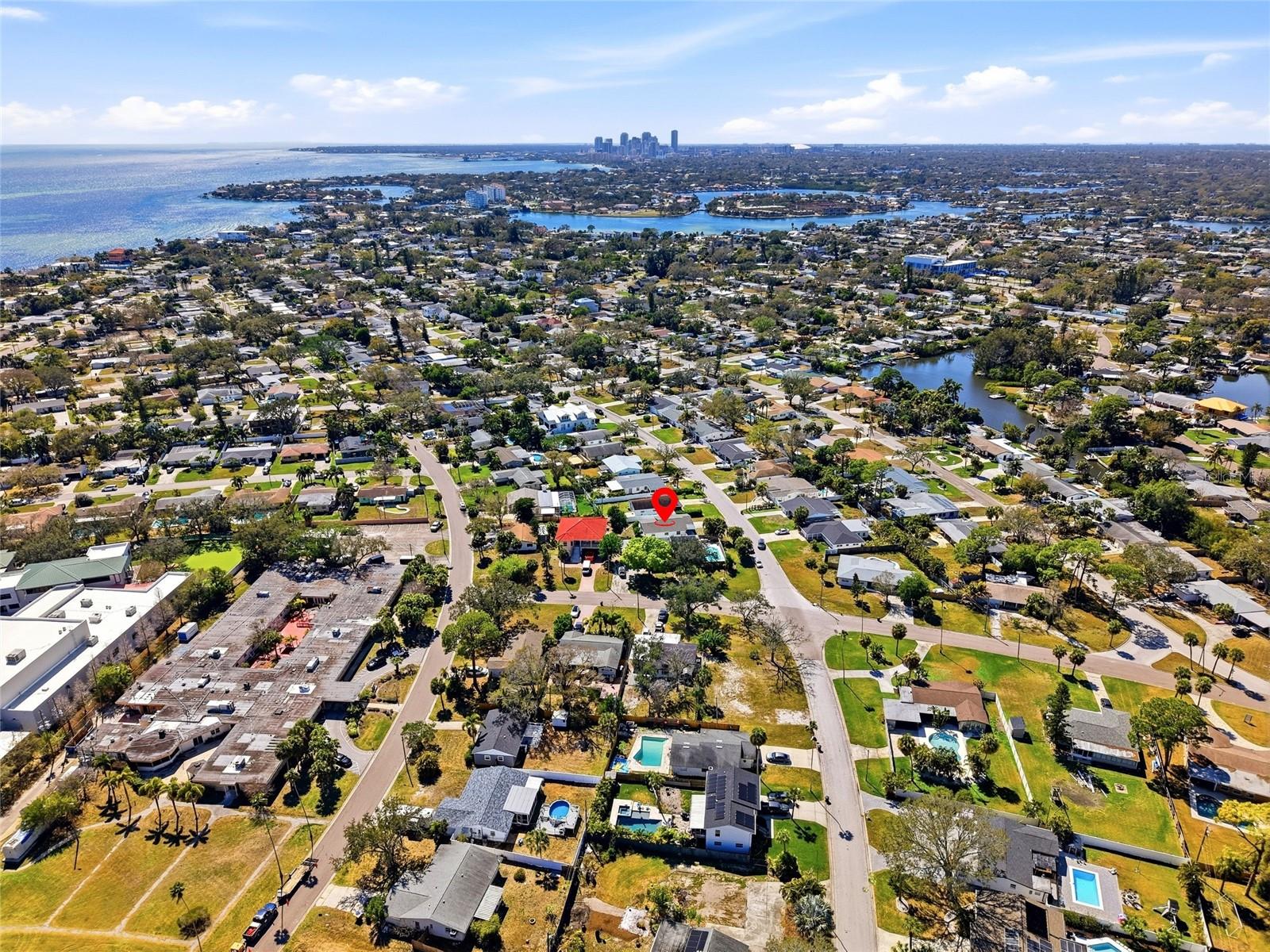 Image 33 of 34 For 4511 Helena Street Ne