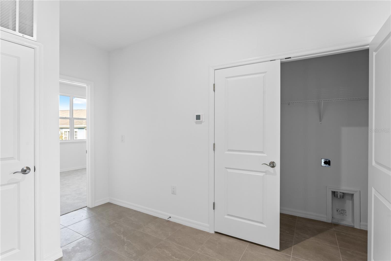 Listing photo id 38 for 9906 Tate Lane