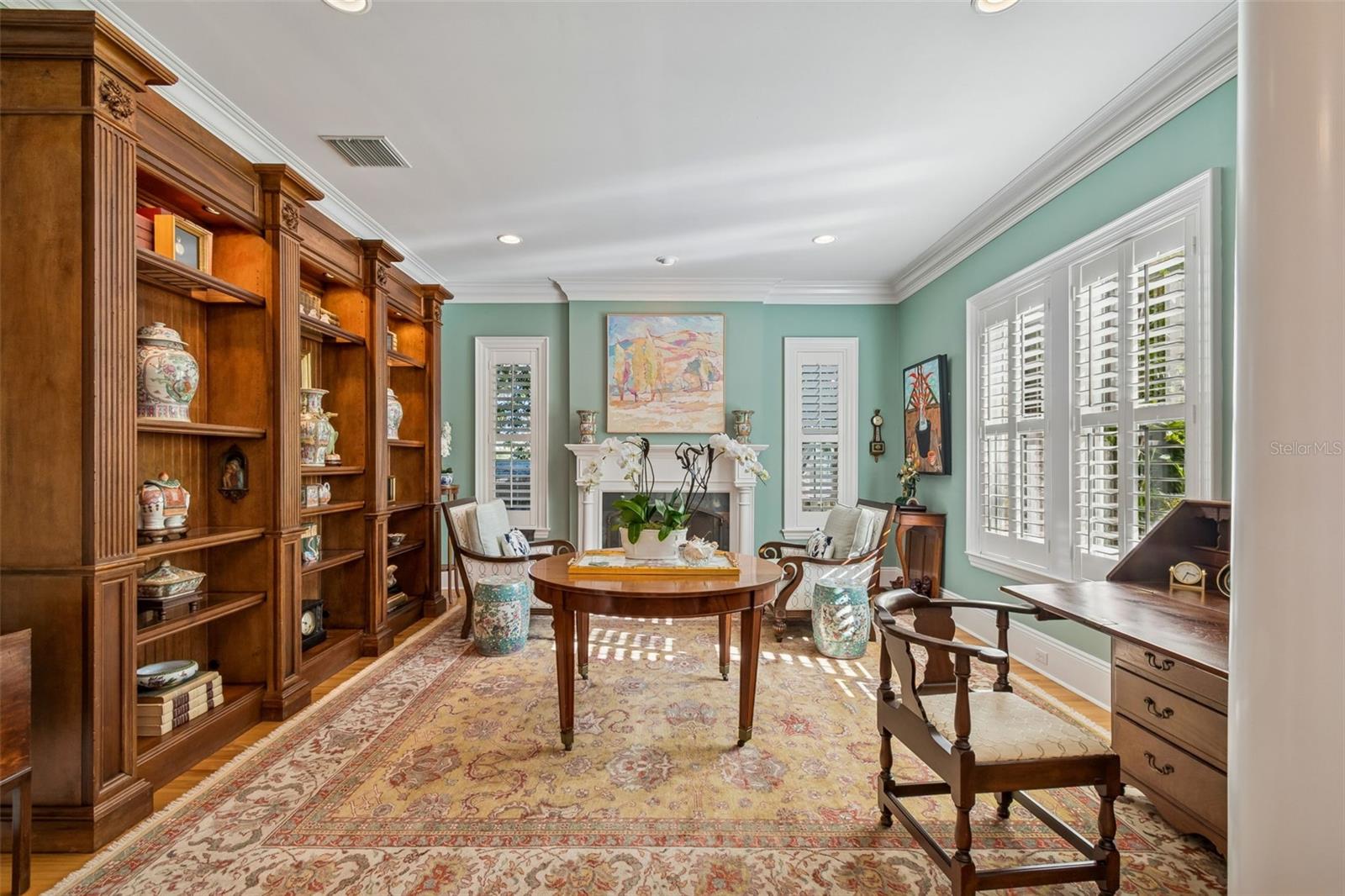 Image 10 of 89 For 4909 Spring Lake Drive