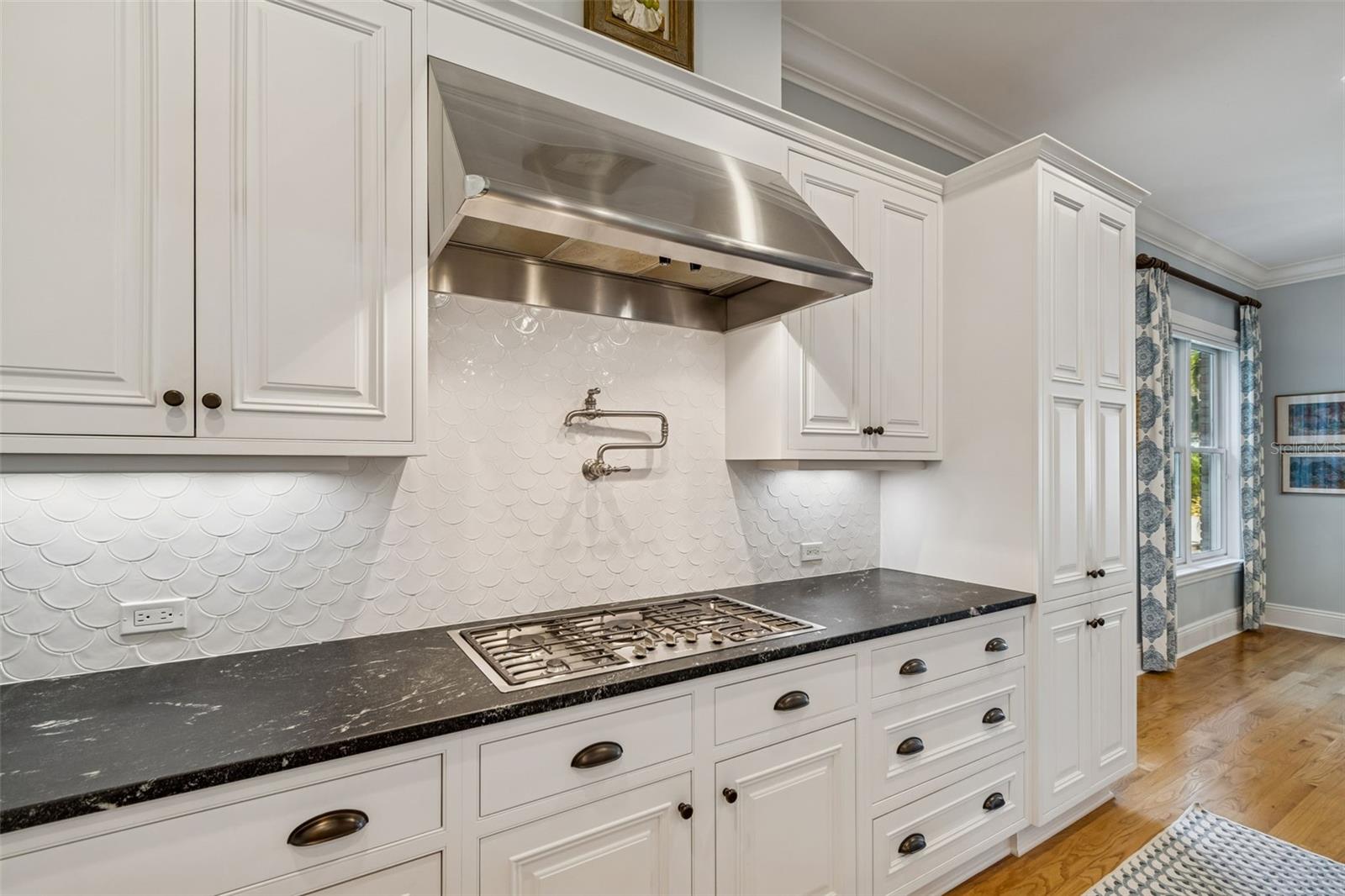 Image 25 of 89 For 4909 Spring Lake Drive