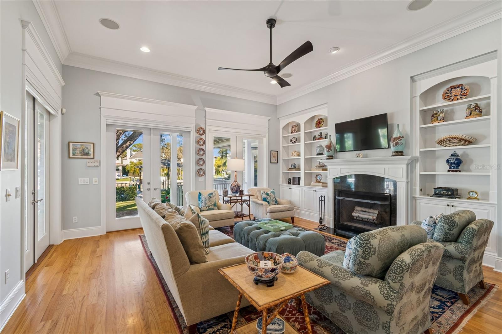 Image 27 of 89 For 4909 Spring Lake Drive