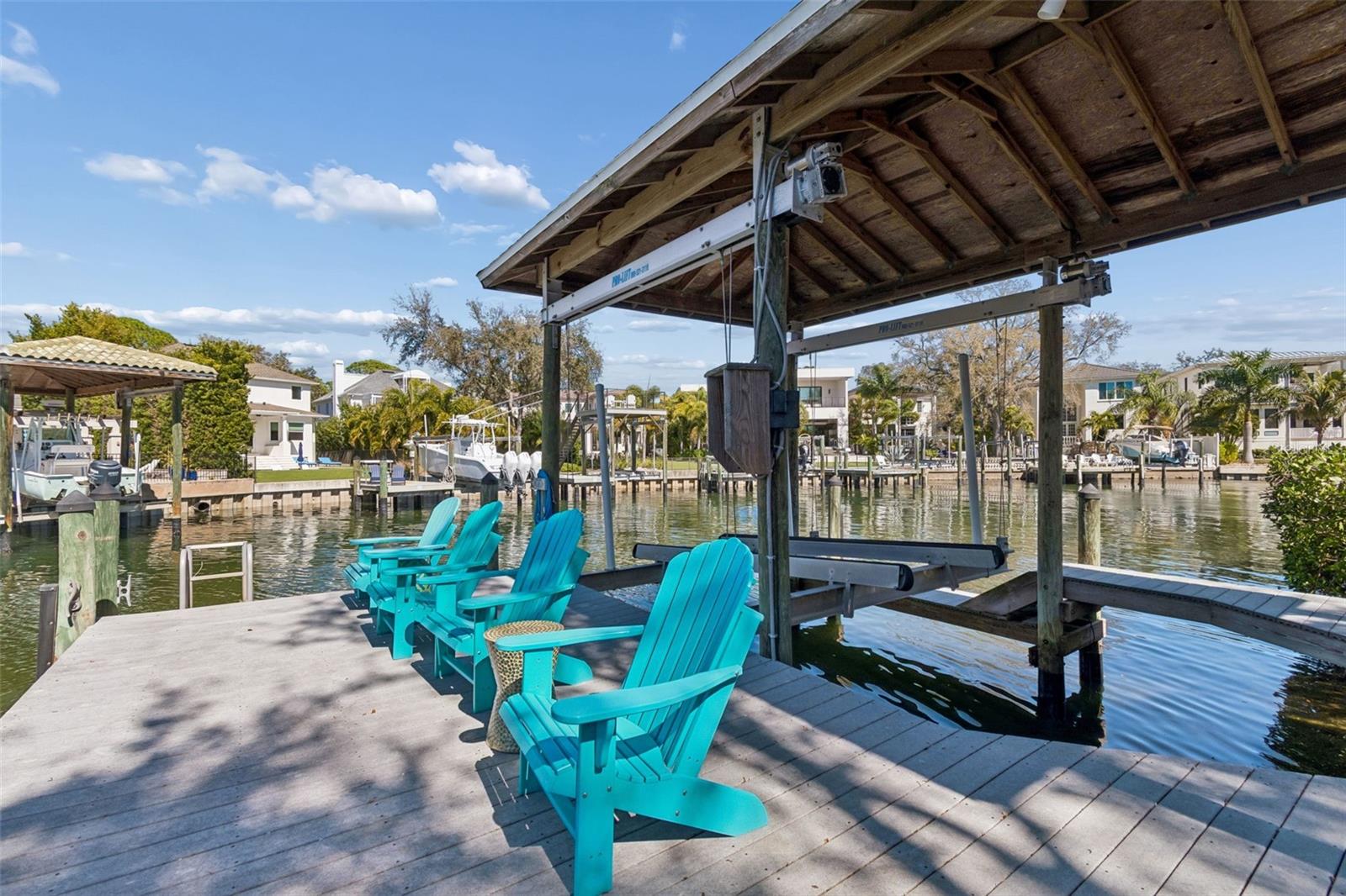 Image 34 of 89 For 4909 Spring Lake Drive