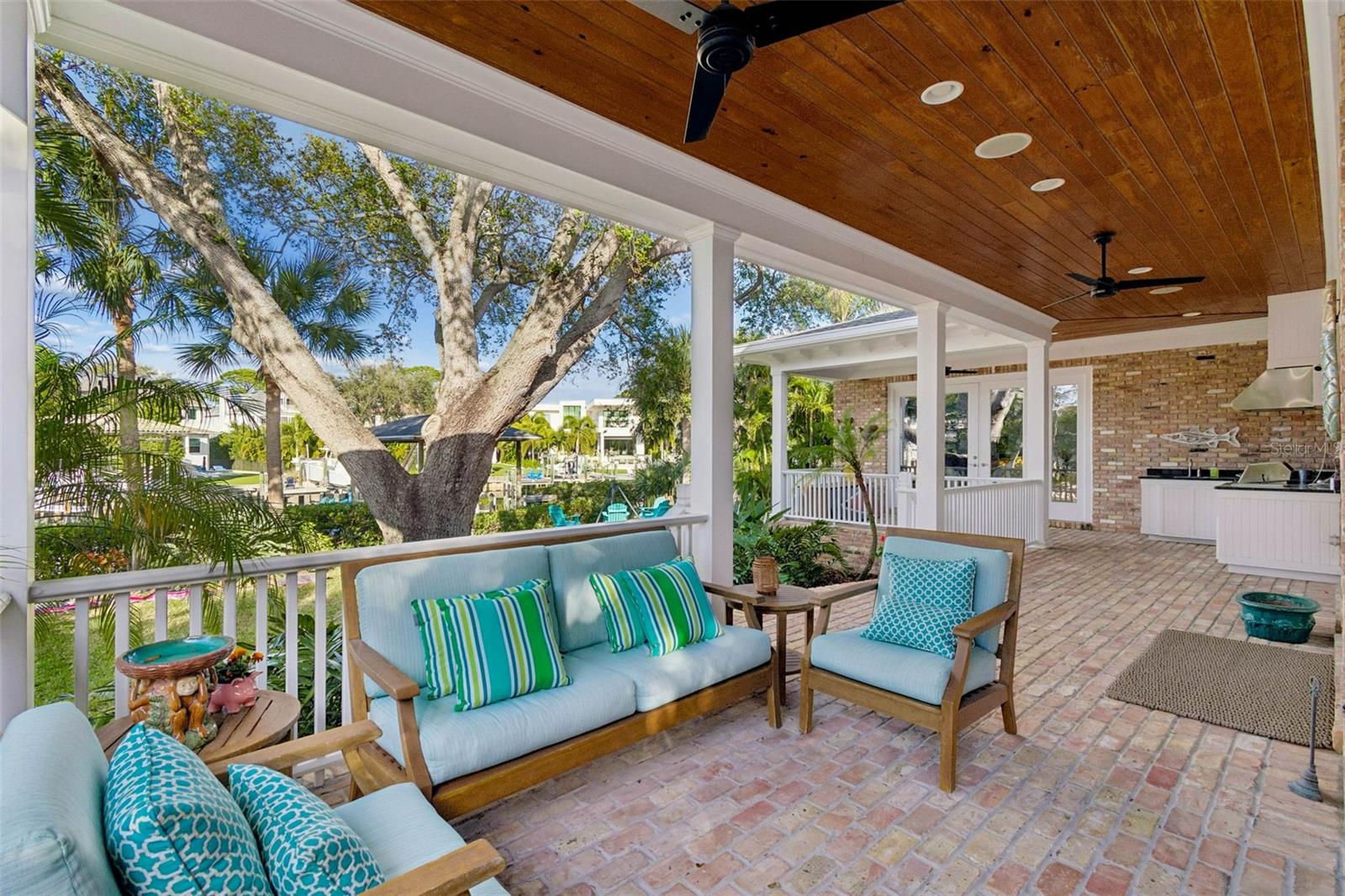 Image 37 of 89 For 4909 Spring Lake Drive