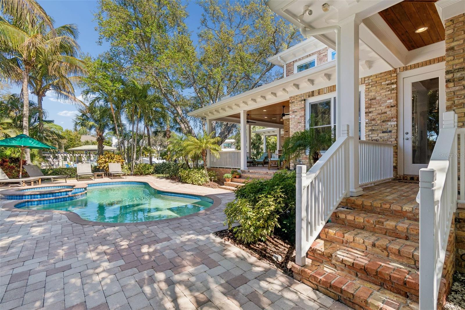 Image 40 of 89 For 4909 Spring Lake Drive