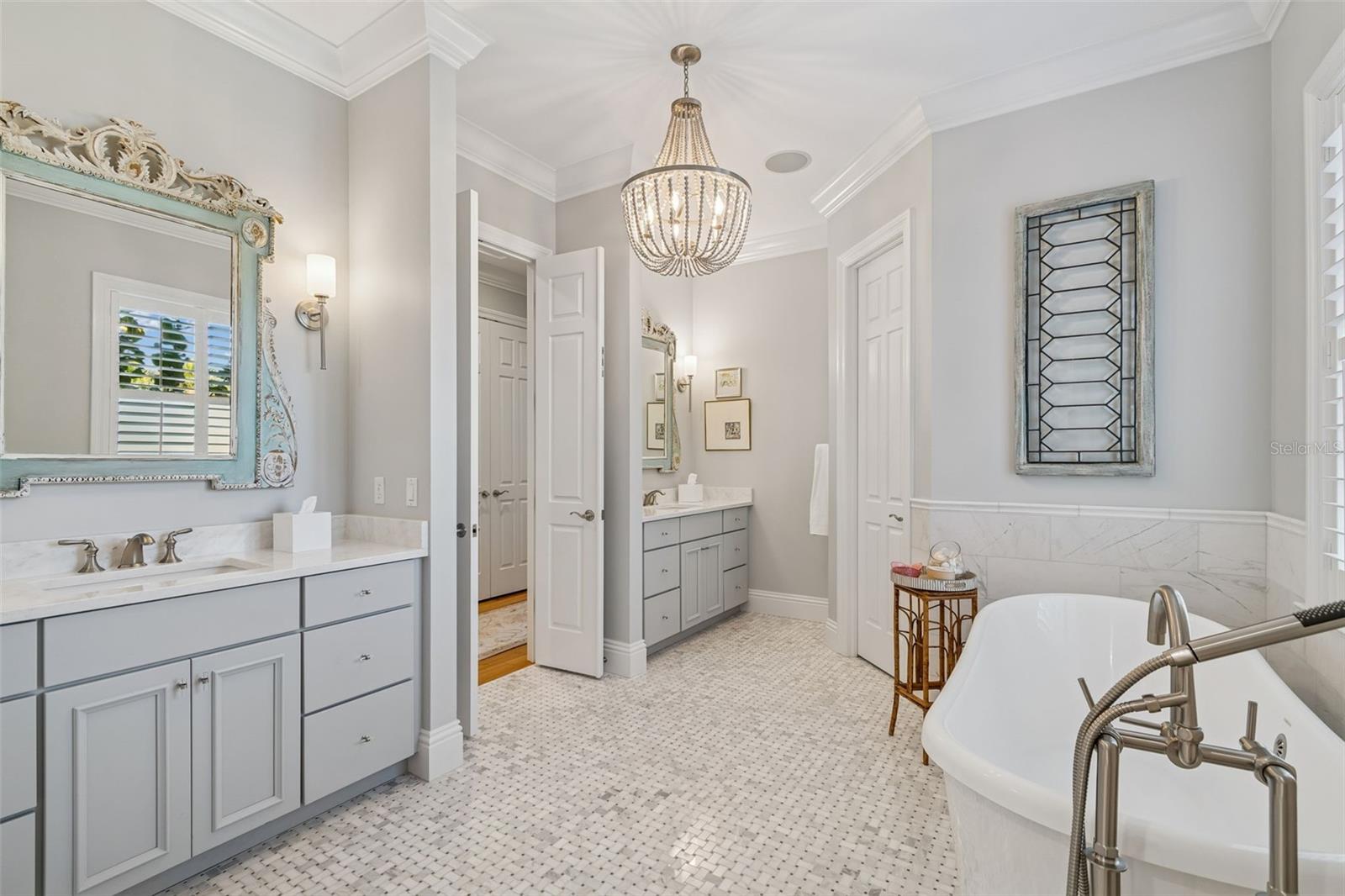 Image 46 of 89 For 4909 Spring Lake Drive