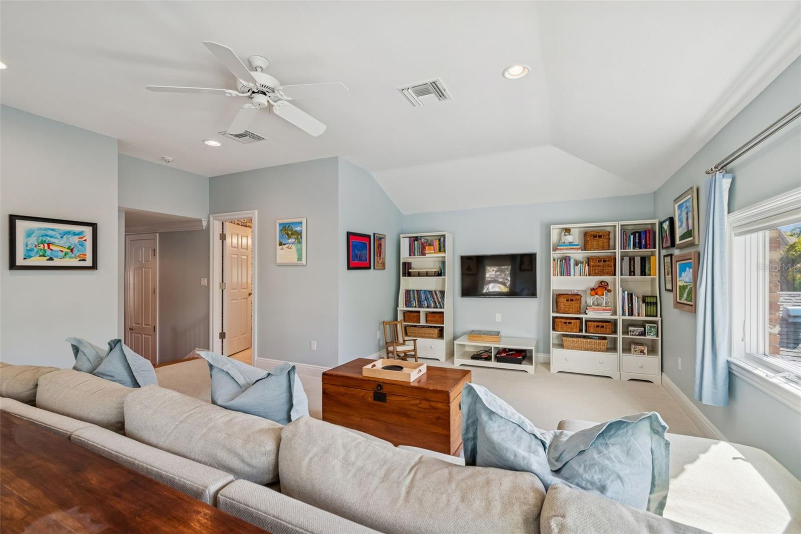 Image 64 of 89 For 4909 Spring Lake Drive