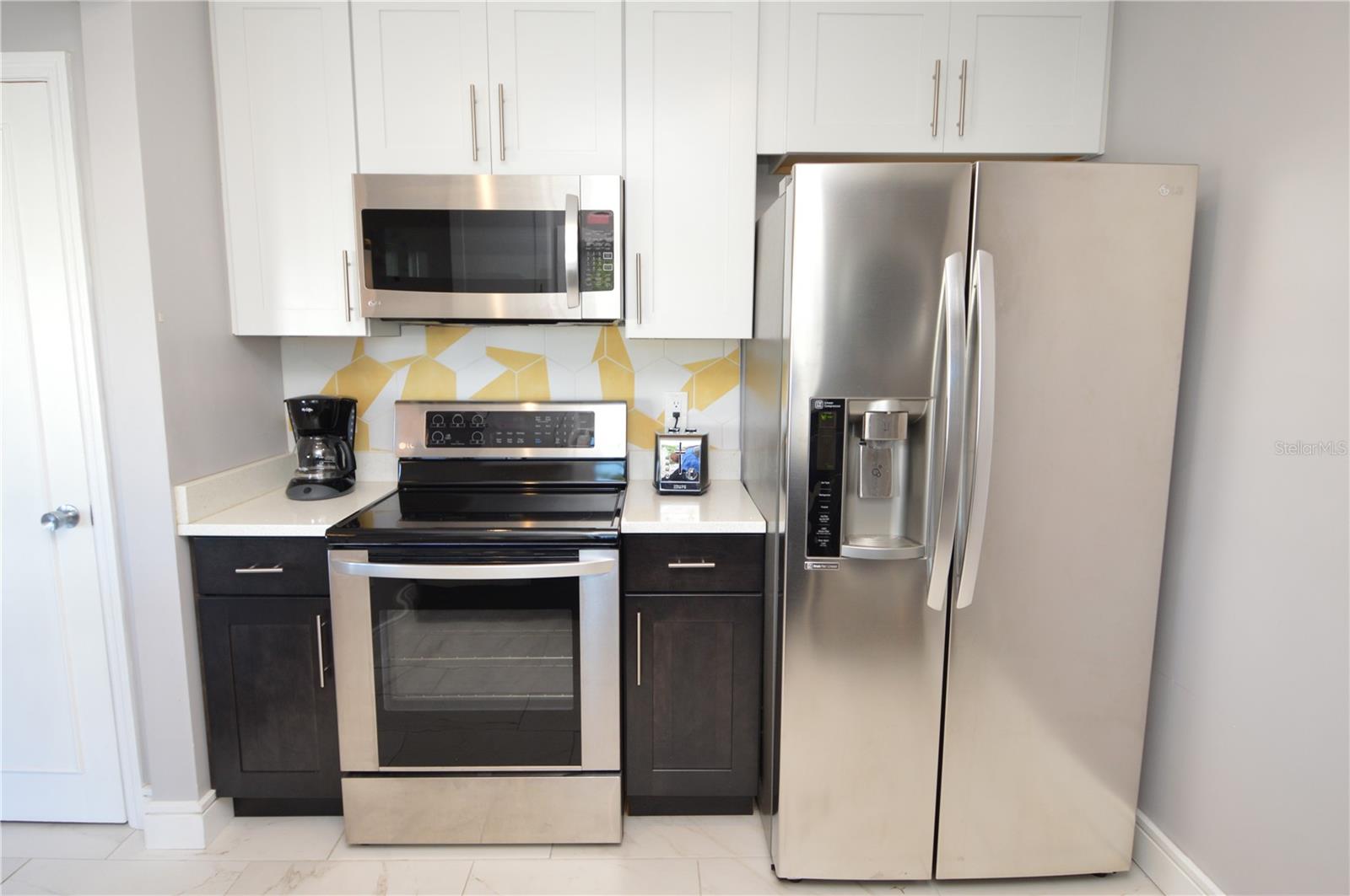 Image 11 of 97 For 5245 Coquina Key Drive Se D