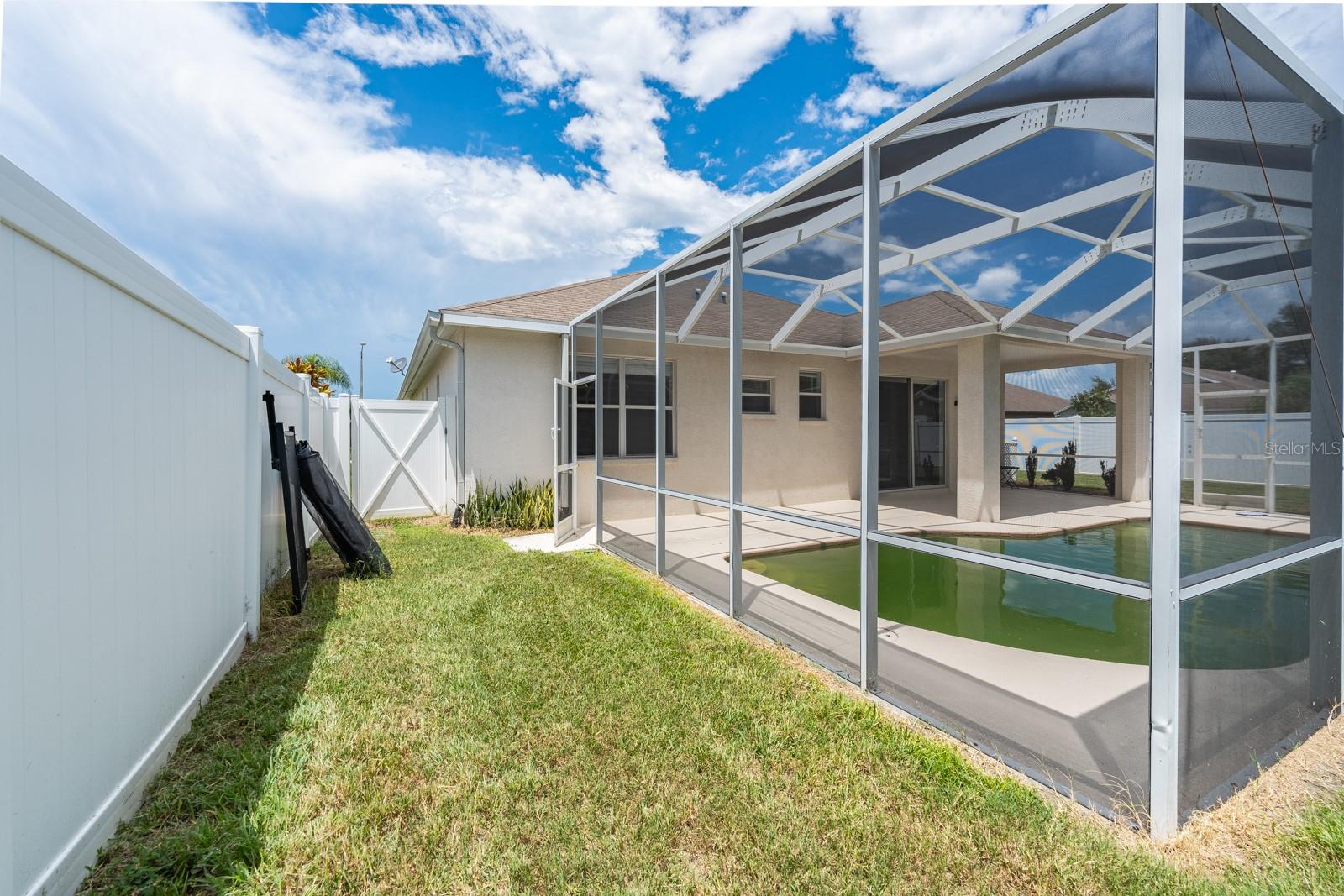 Image 25 of 29 For 17354 Lawn Orchid Loop