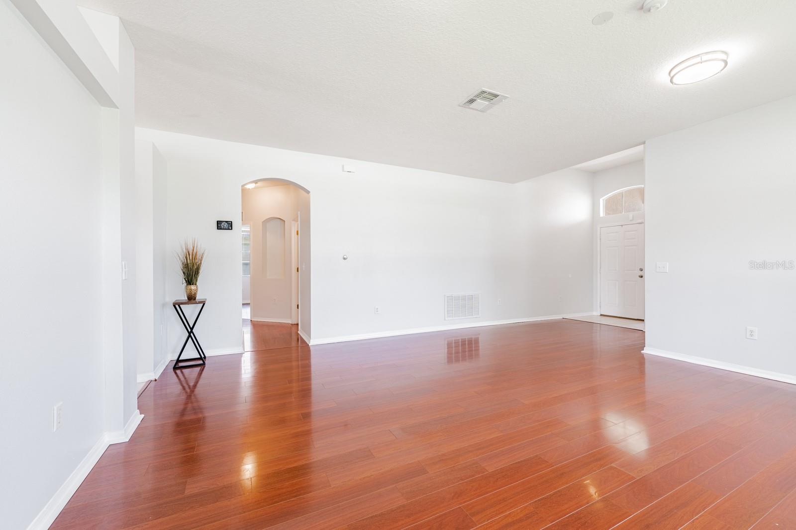 Image 8 of 29 For 17354 Lawn Orchid Loop