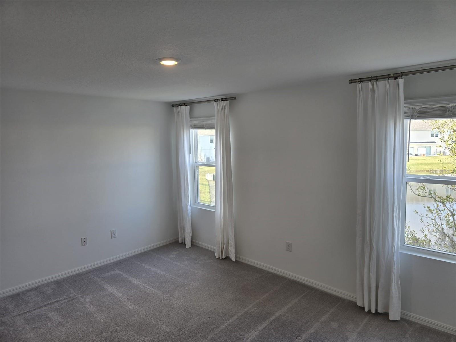 Image 32 of 67 For 11739 Stonesmith Xing