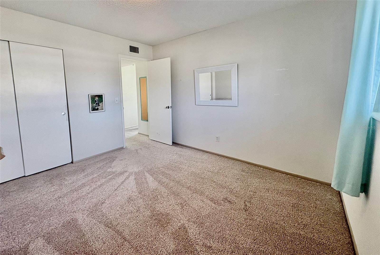 Listing photo id 19 for 2469 Franciscan Drive 49