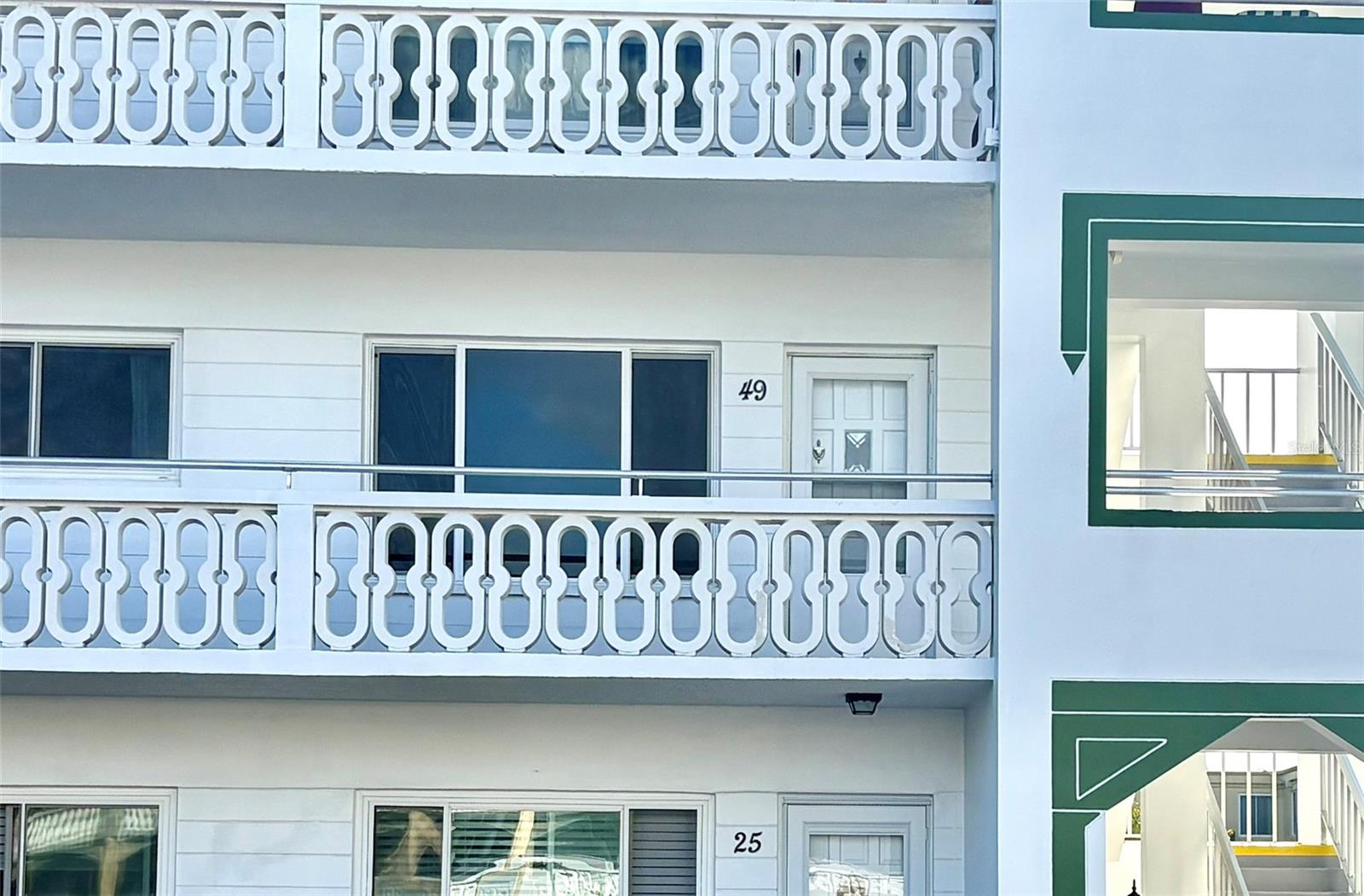 Listing photo id 3 for 2469 Franciscan Drive 49