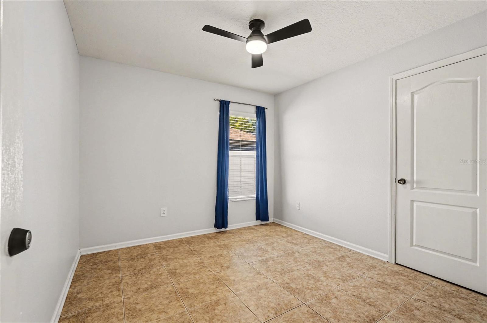 Image 27 of 41 For 20835 Riverforest Drive