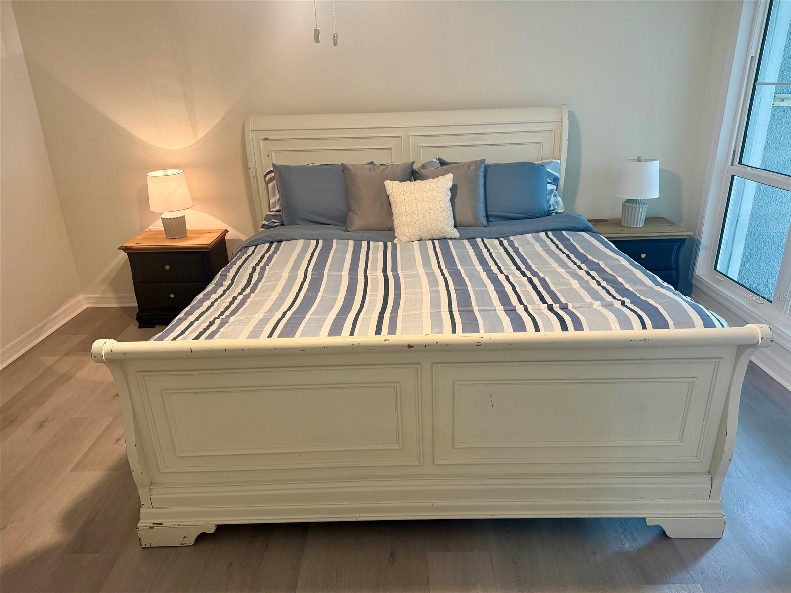 Image 16 of 70 For 337 Rex Place B