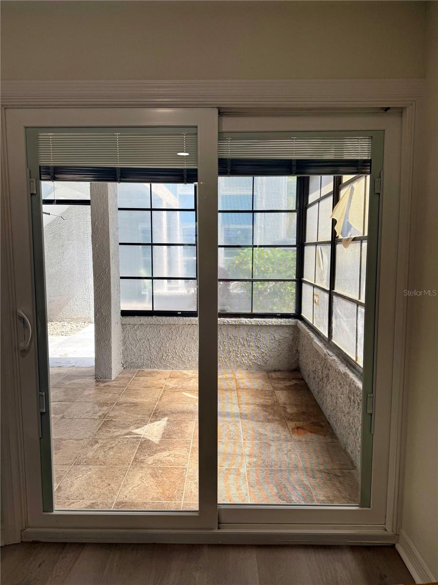 Image 22 of 70 For 337 Rex Place B