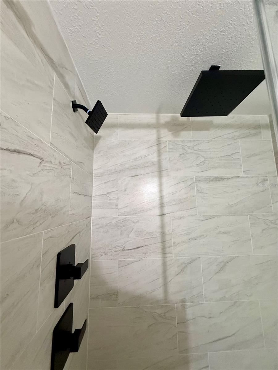 Image 29 of 70 For 337 Rex Place B