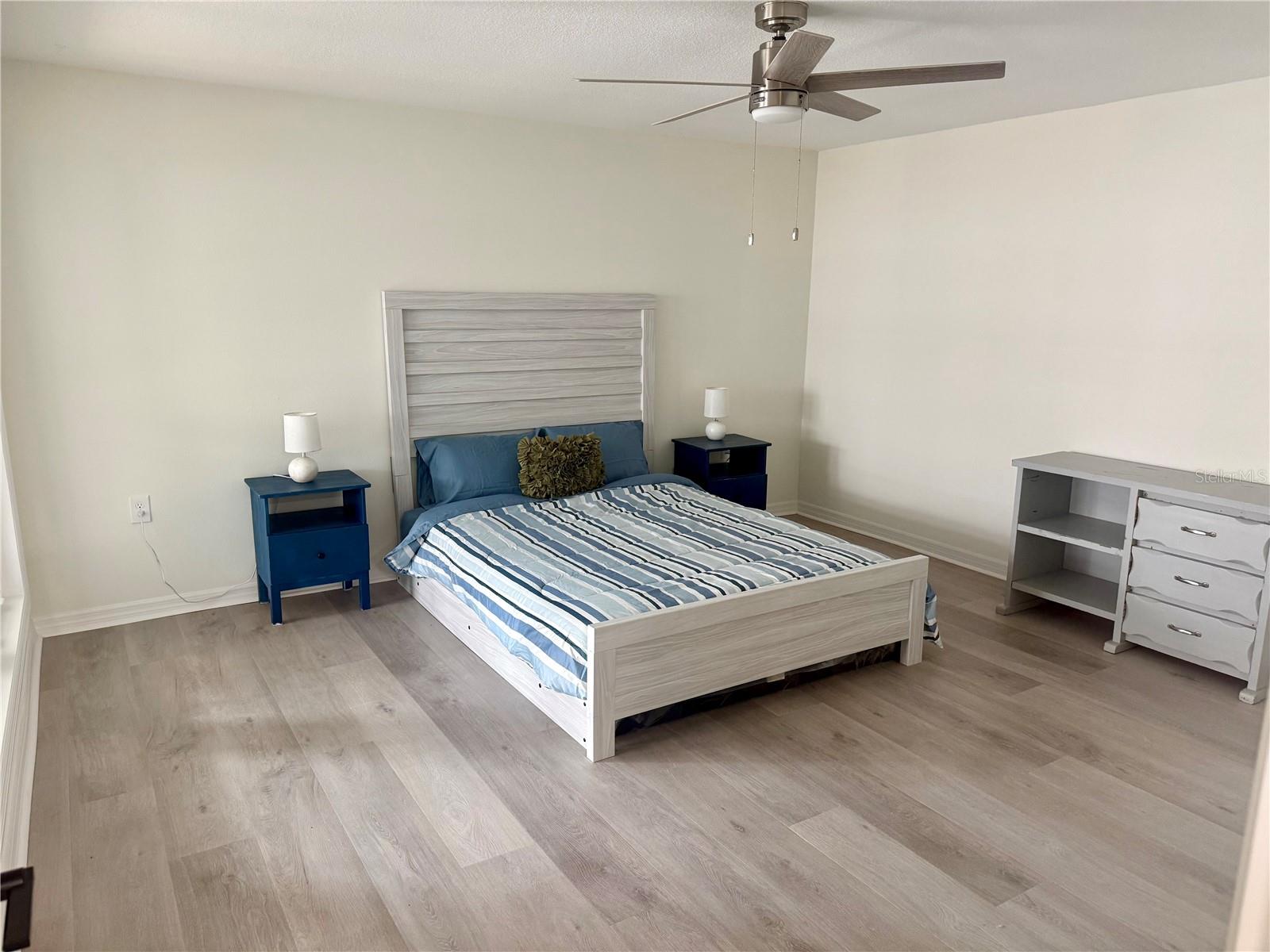 Image 39 of 70 For 337 Rex Place B