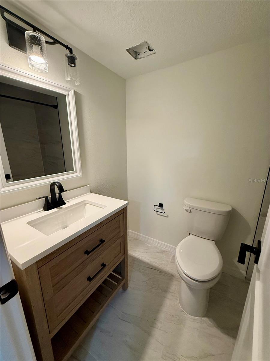 Image 40 of 70 For 337 Rex Place B