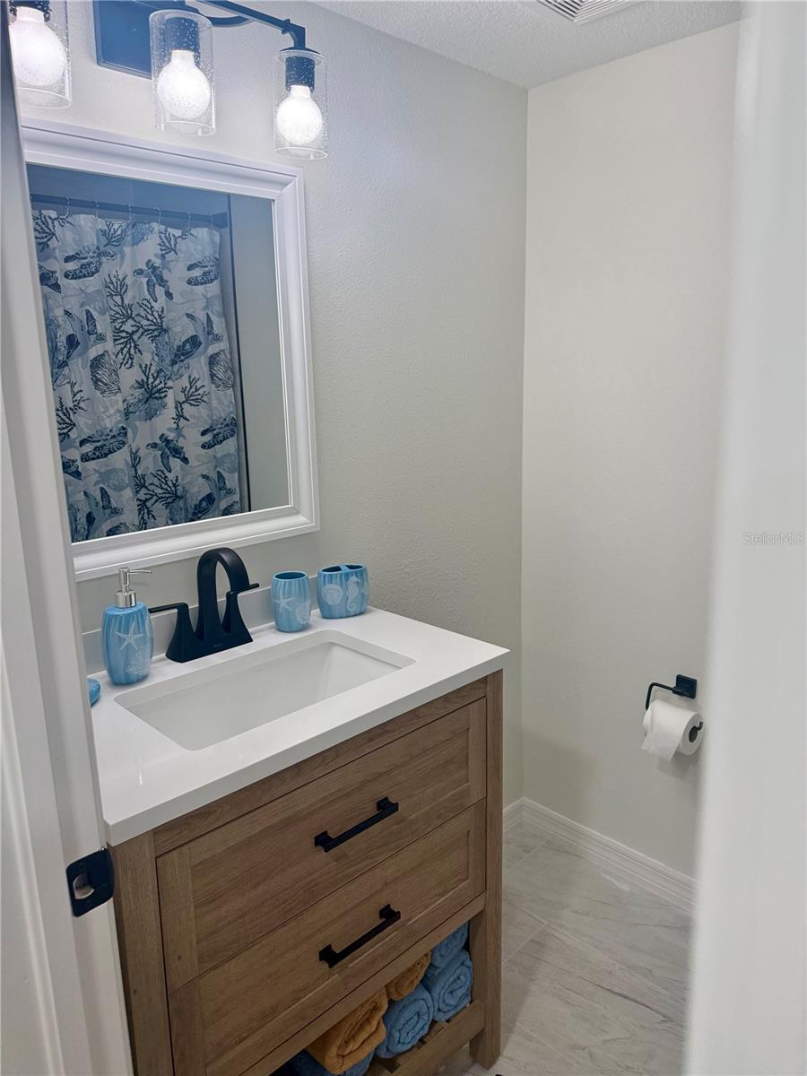 Image 41 of 70 For 337 Rex Place B