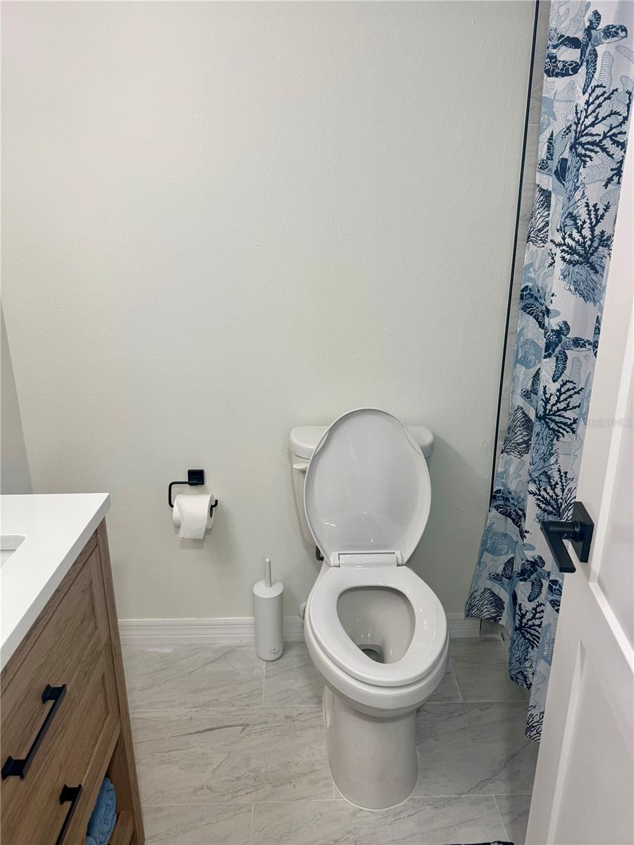 Image 43 of 70 For 337 Rex Place B