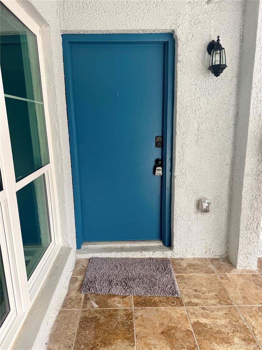 Image 49 of 70 For 337 Rex Place B