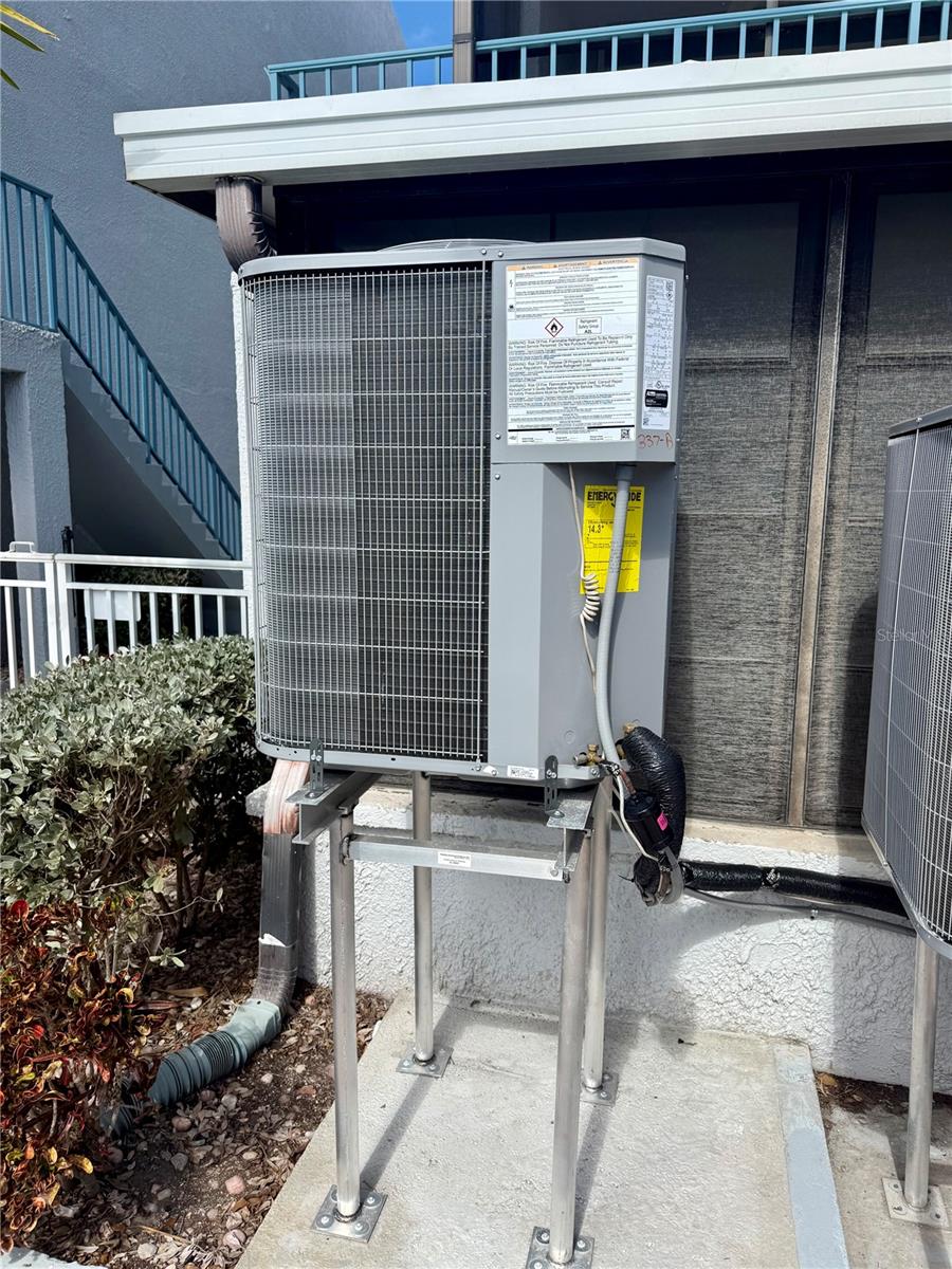 Image 52 of 70 For 337 Rex Place B