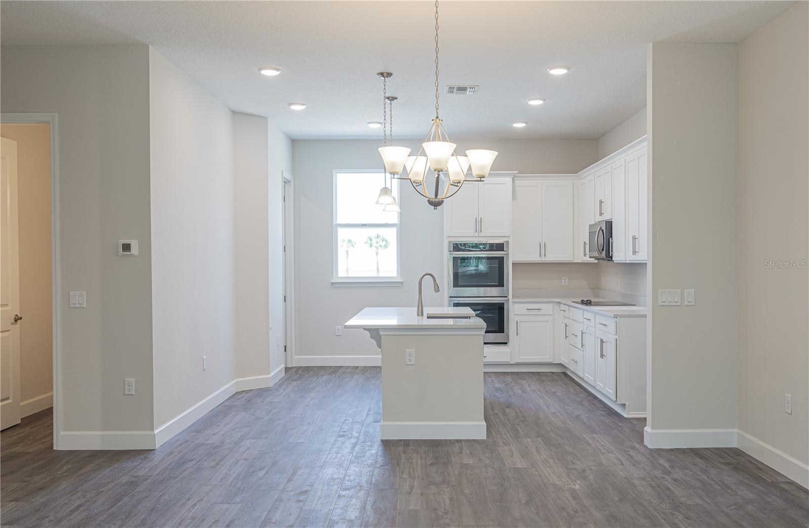 Listing photo id 9 for 9908 Tate Lane