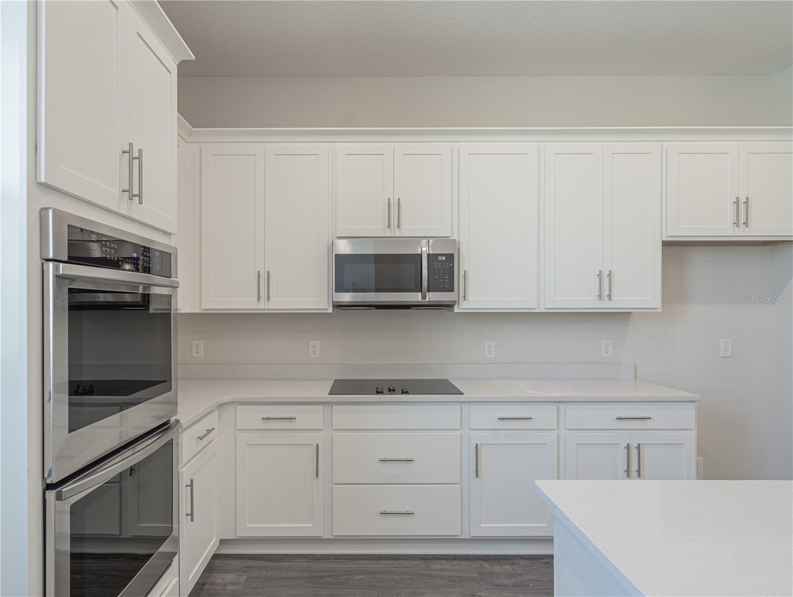 Listing photo id 13 for 9908 Tate Lane