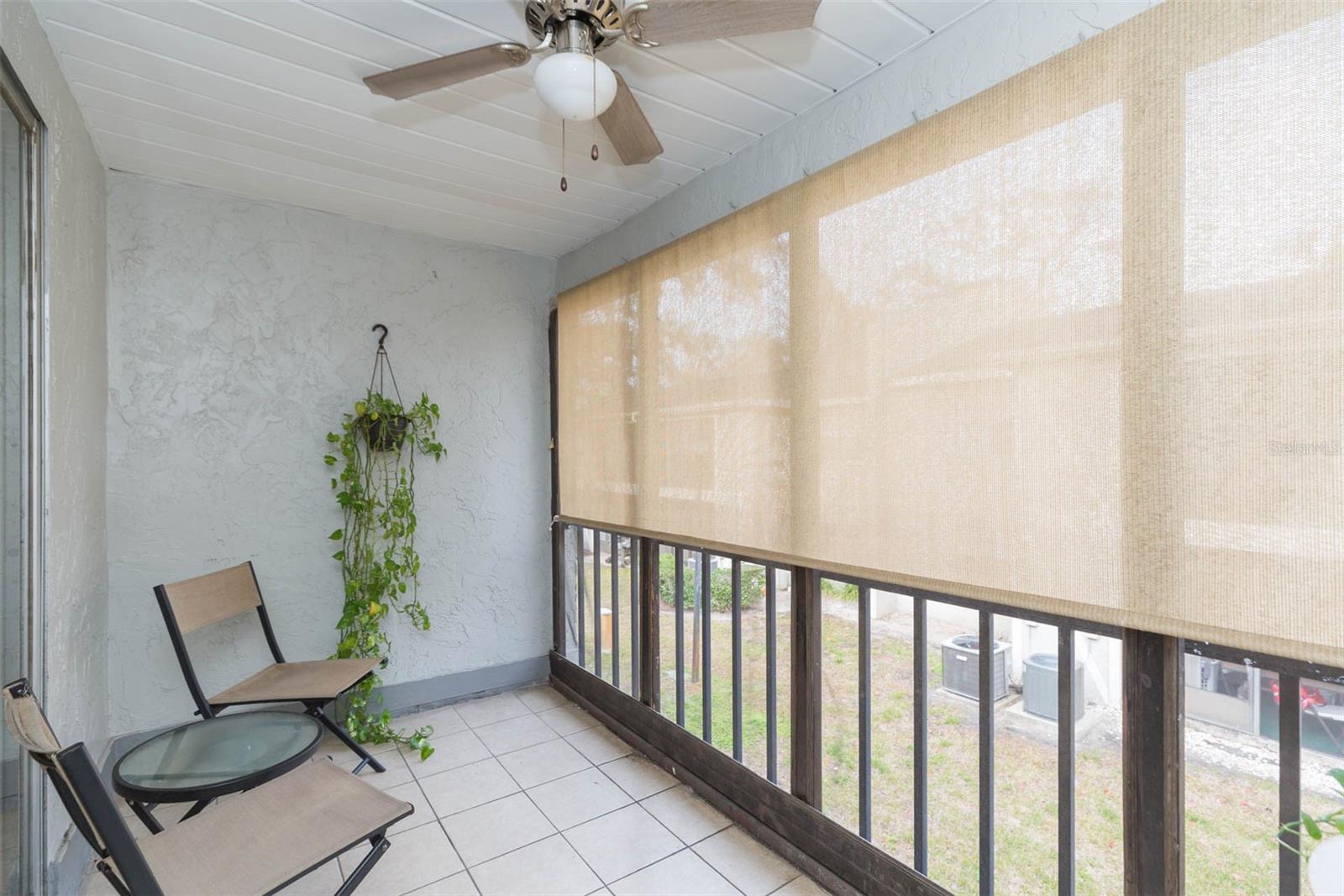 Image 18 of 22 For 14472 Reuter Strasse Cir  408