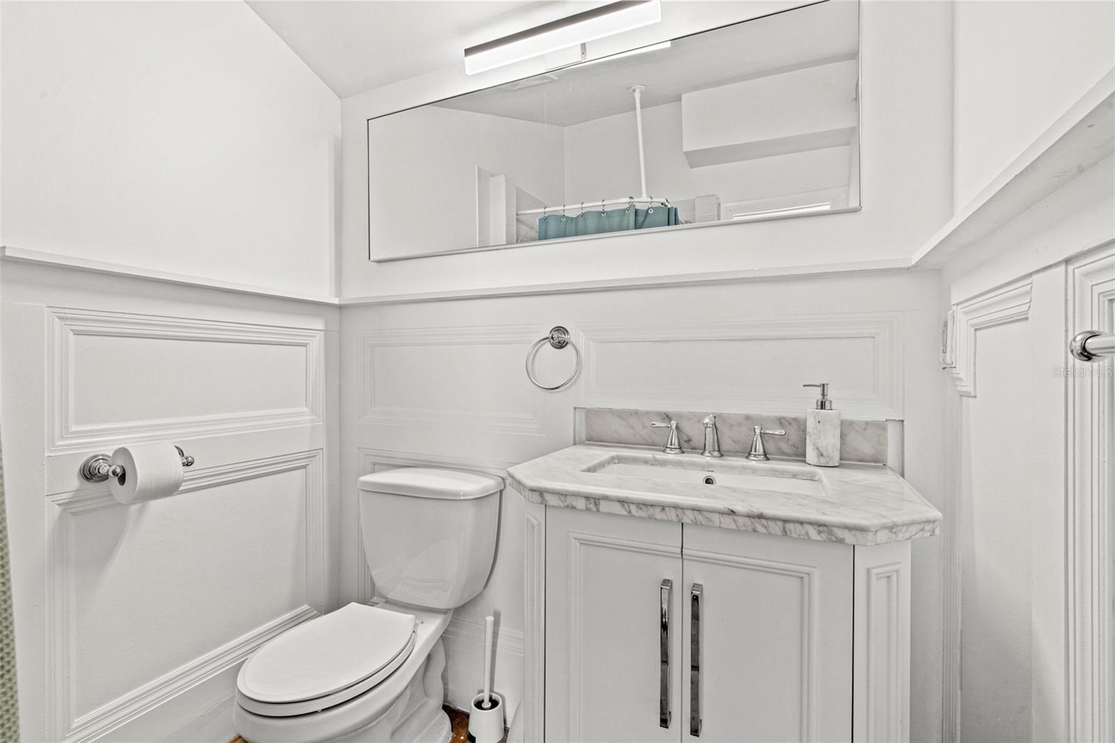 Image 33 of 33 For 2747 3rd Avenue N