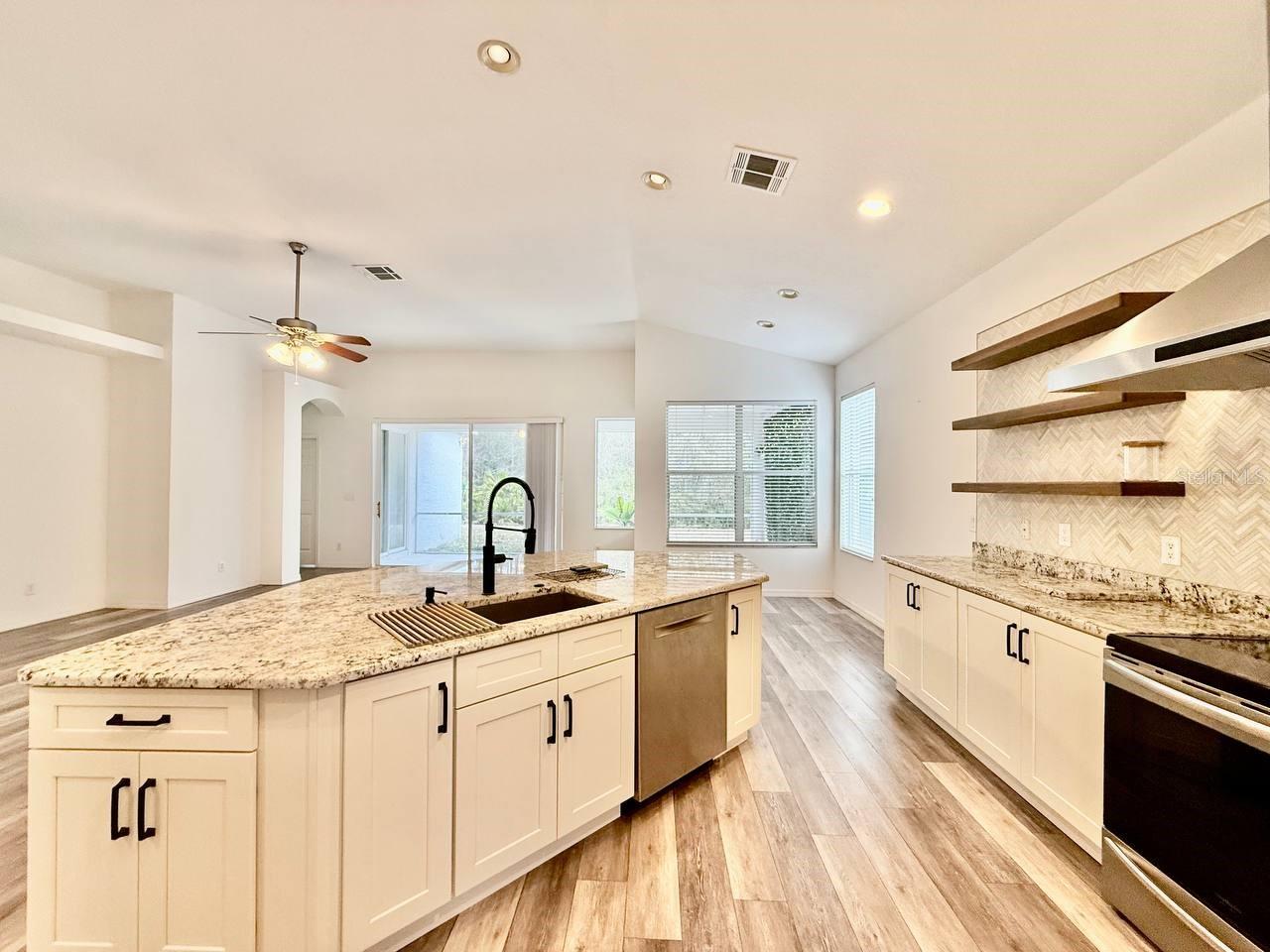 Image 10 of 44 For 10226 Evergreen Hill Drive