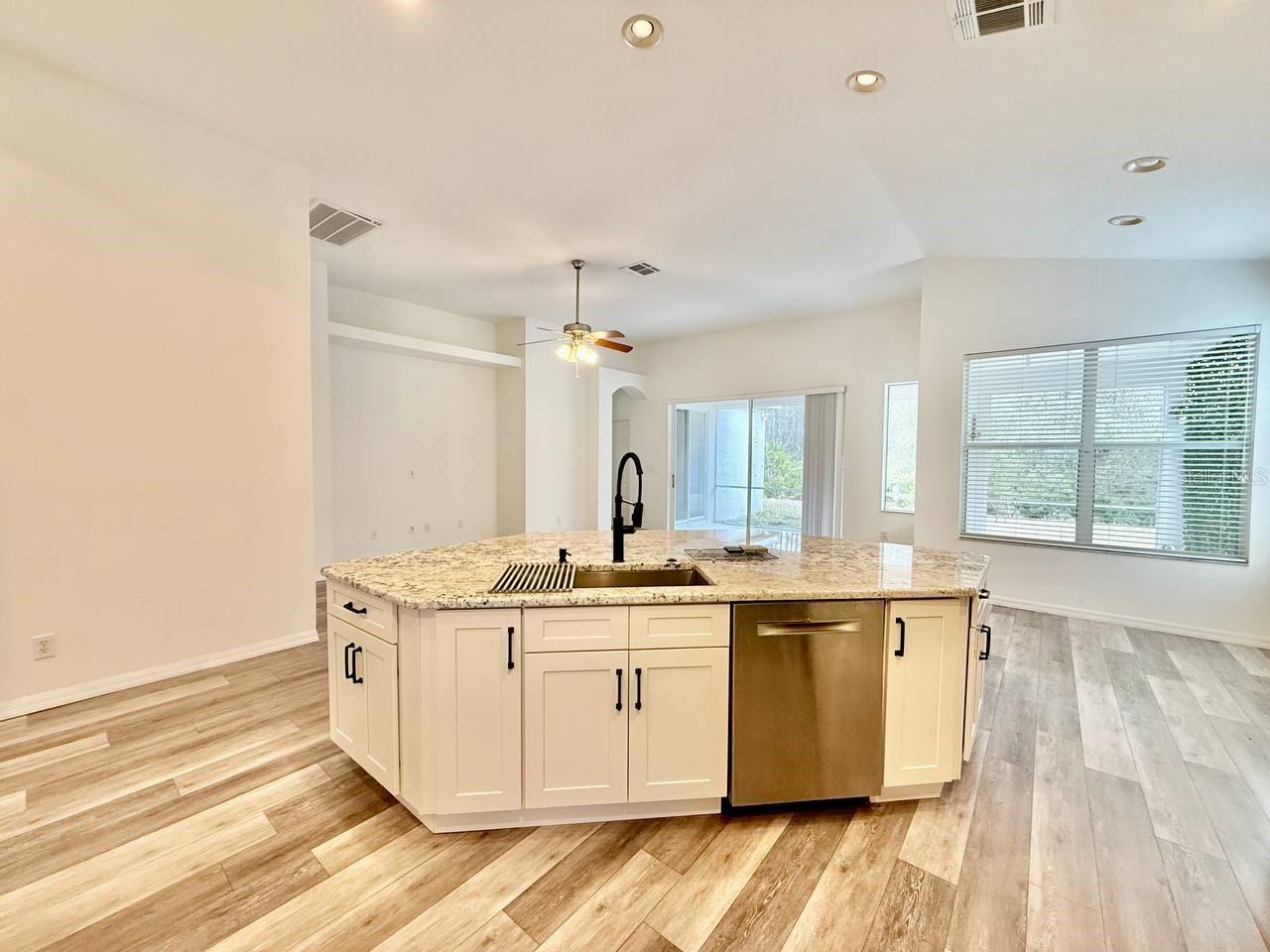 Image 11 of 44 For 10226 Evergreen Hill Drive