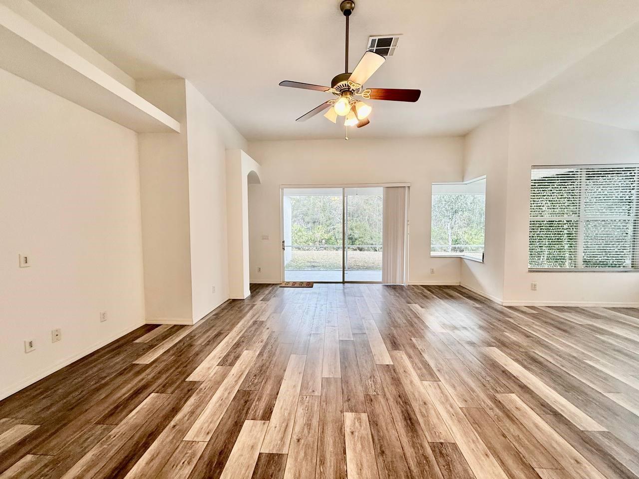 Image 13 of 44 For 10226 Evergreen Hill Drive