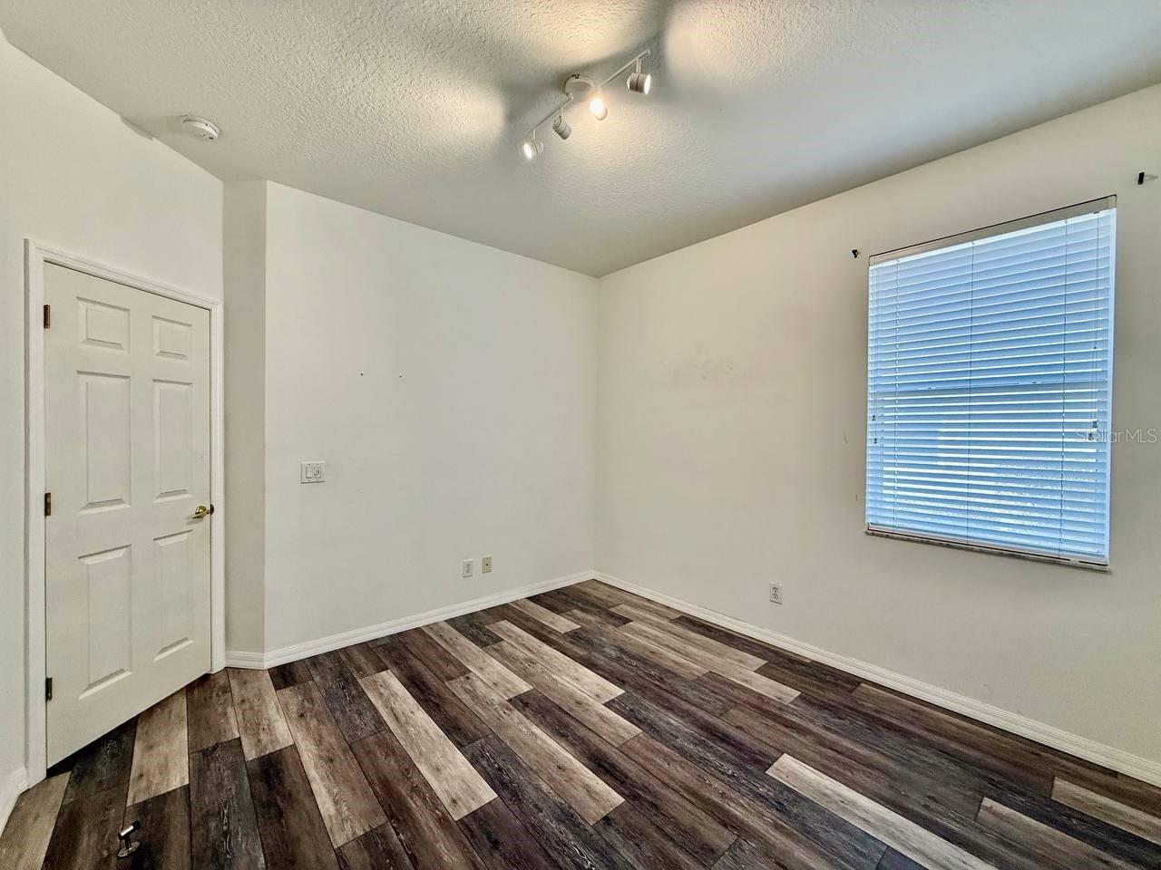 Image 26 of 44 For 10226 Evergreen Hill Drive