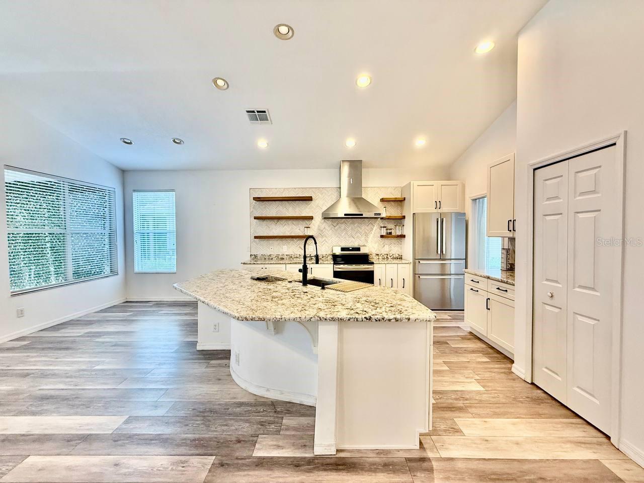 Image 7 of 44 For 10226 Evergreen Hill Drive