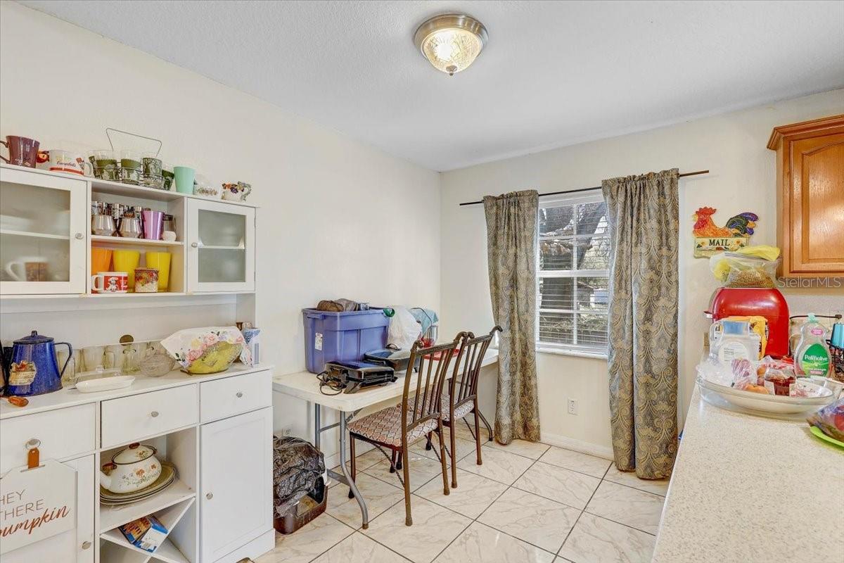 Listing photo id 9 for 7412 33rd Avenue S