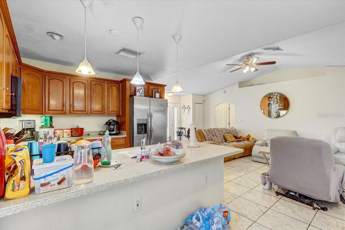 Listing photo id 10 for 7412 33rd Avenue S