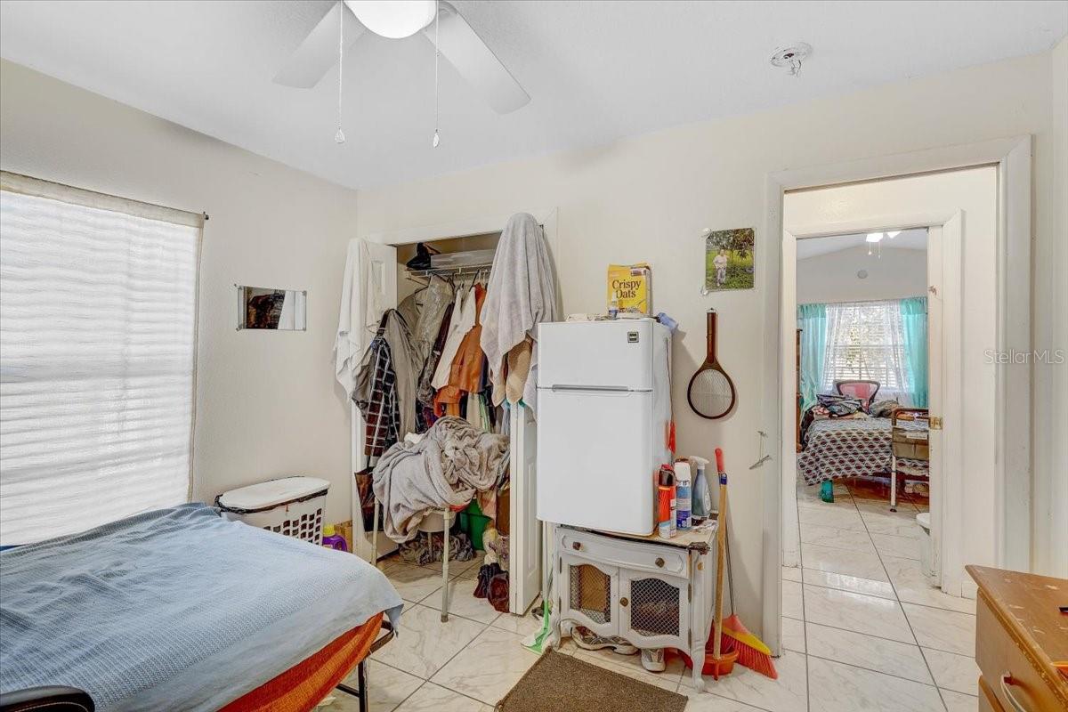 Listing photo id 17 for 7412 33rd Avenue S