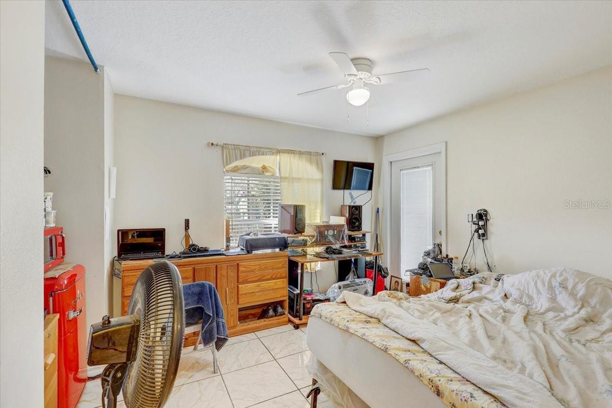 Listing photo id 21 for 7412 33rd Avenue S