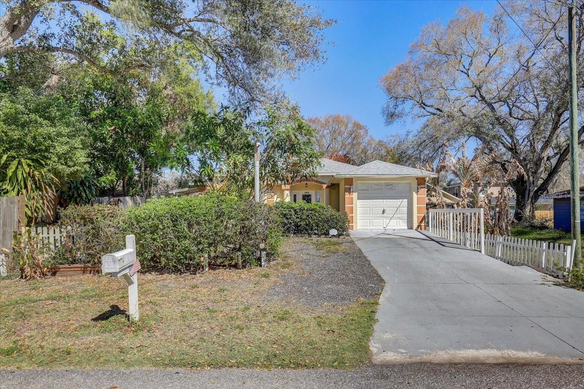 Listing photo id 28 for 7412 33rd Avenue S