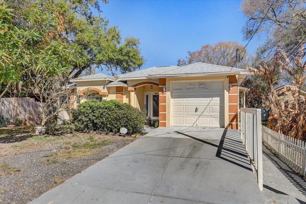 Listing photo id 29 for 7412 33rd Avenue S