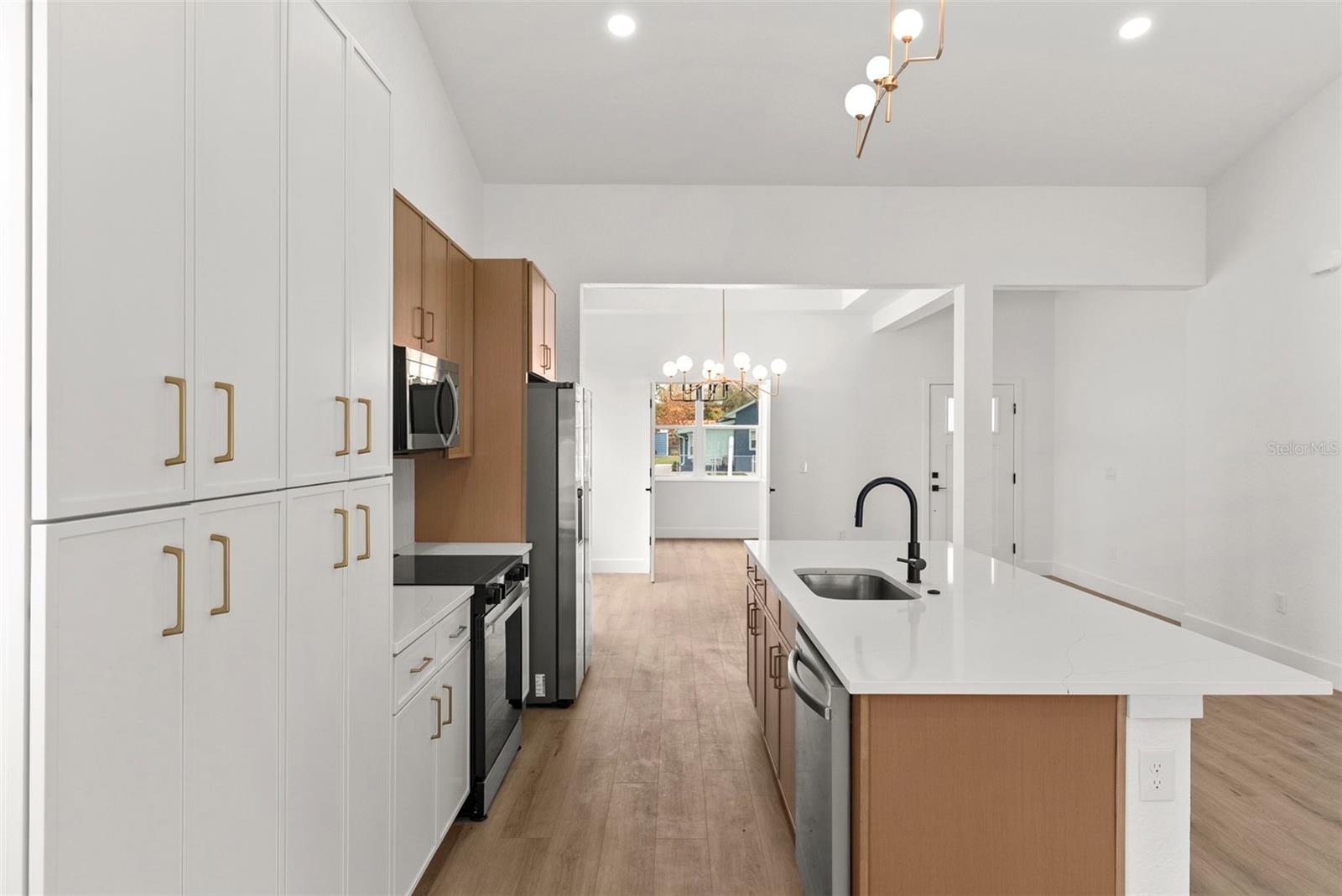 Image 10 of 32 For 1607 Ida Street