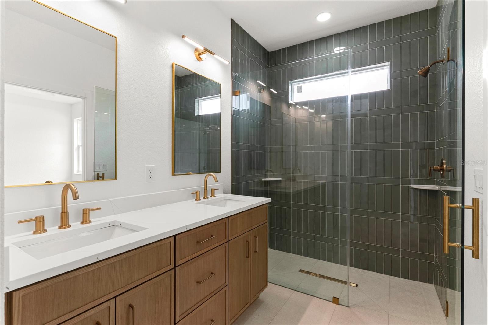 Image 21 of 32 For 1607 Ida Street