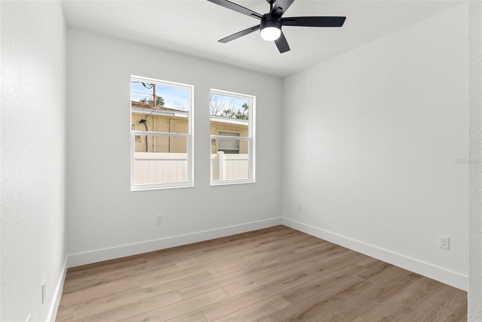 Image 25 of 32 For 1607 Ida Street