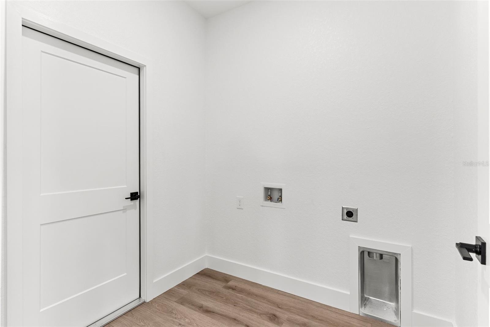 Image 27 of 32 For 1607 Ida Street