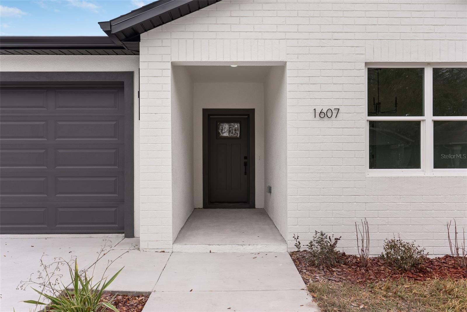 Image 4 of 32 For 1607 Ida Street