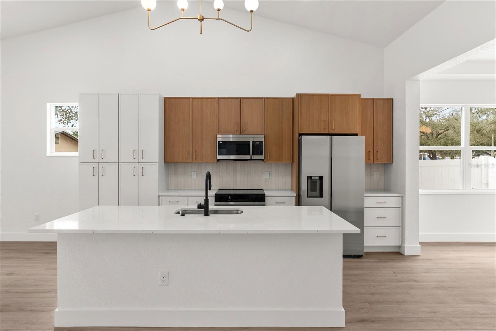 Image 6 of 32 For 1607 Ida Street