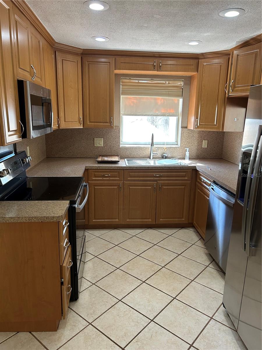 Image 3 of 12 For 2806 St Croix Drive