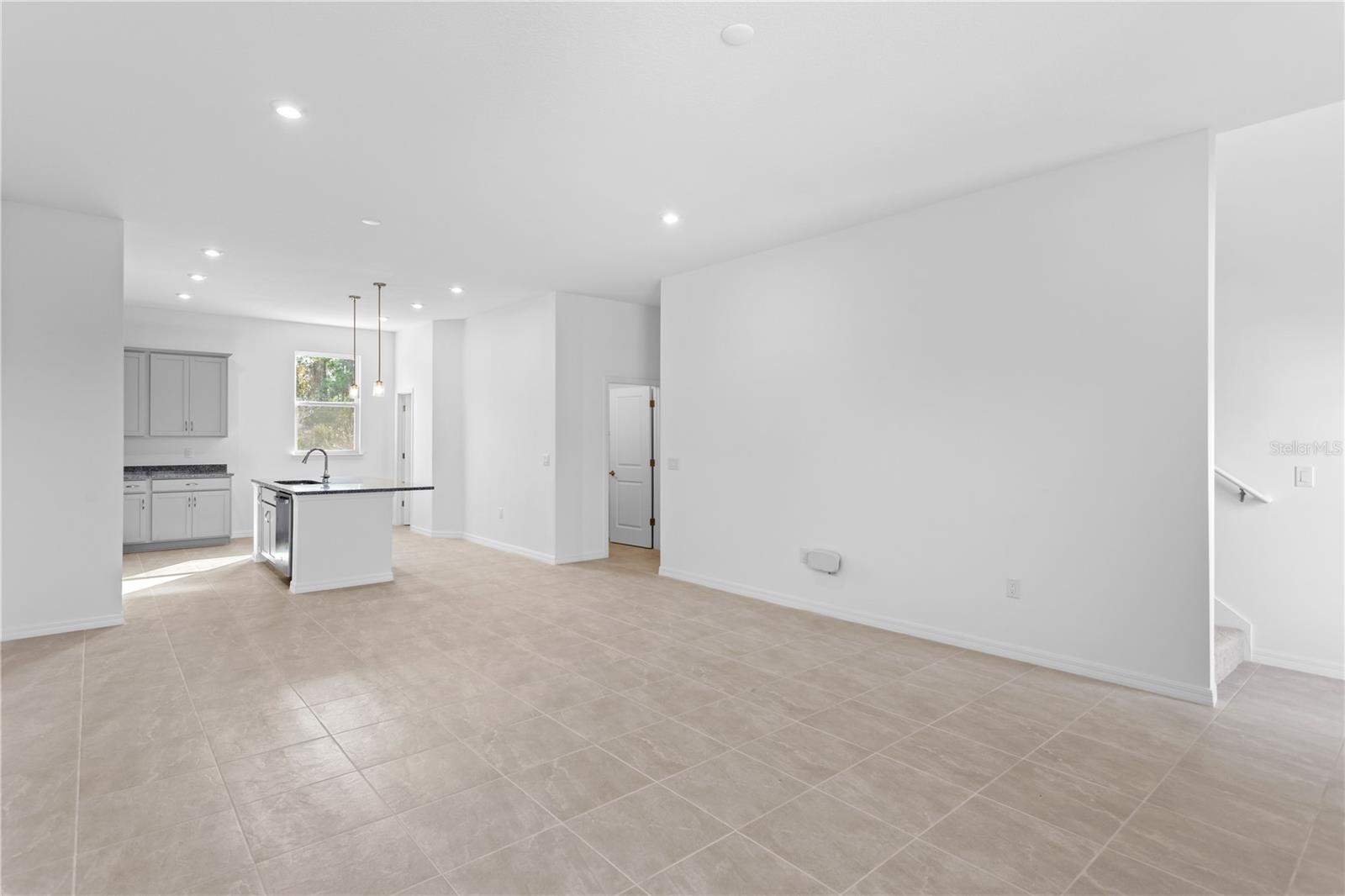 Listing photo id 7 for 9912 Tate Lane