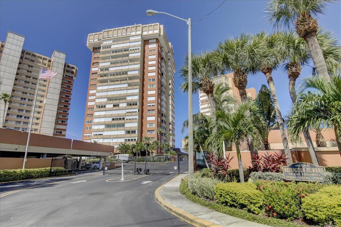 Listing photo id 0 for 17920 Gulf Boulevard 1901